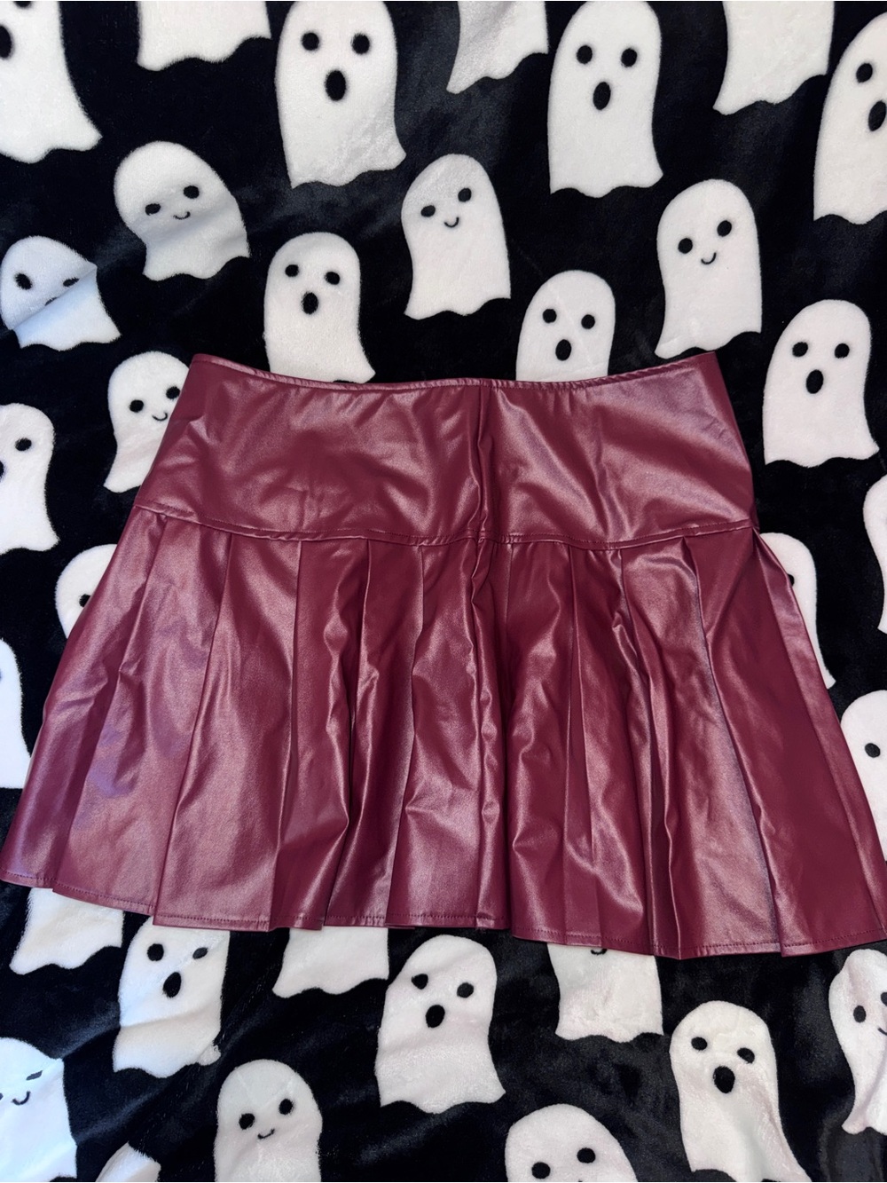 SHEIN Faux Leather Pleated Mini Skirt  Burgundy